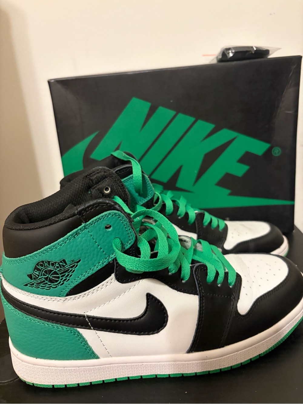 Nike Air Jordan 1 Mid Men’s Sneakers — White Black Green